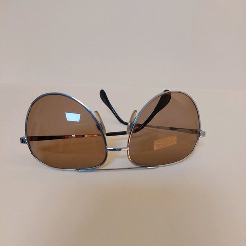 Unisex sunglasses like new with metal frame
