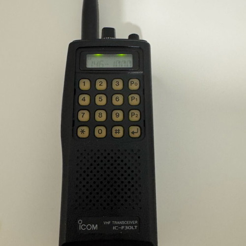 Icom IC-F30LT professional 5 watt transceiver like new