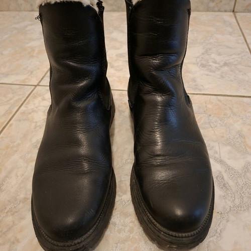 Tamaris ankle boots size 37 used, black and white