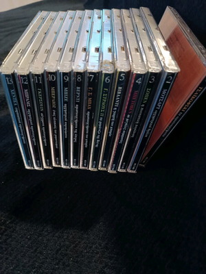 Classical music CD collection like new, 13 discs