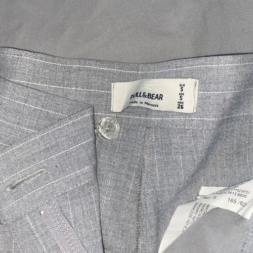 Pull & Bear bermuda shorts like new, size S, gray