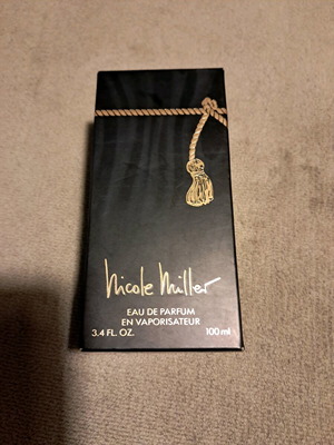 Nicole Miller Eau de Parfum 90 ml like new