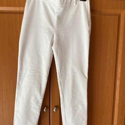 Zara women's pants new, broken white with cream color, elastic back, side zipper, size S