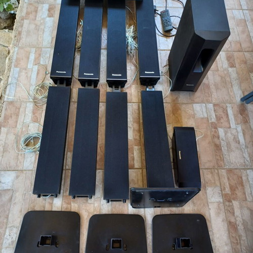 Panasonic SA PT850 Surround Sound 5.1 Home Cinema System Like New