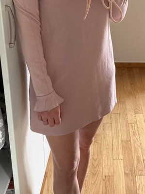 Mini dress long sleeve with ruffles Bershka size M used, pink