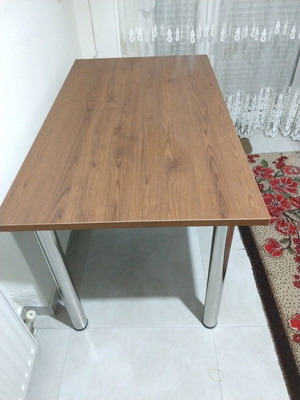 Τραπέζι κουζίνας ολοκαίνουργιο με μεταλλικά πόδια 120x70 εκ. ελληνικής κατασκευής