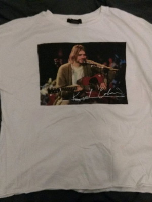 Μπλούζα Bershka Kurt Cobain oversized μεταχειρισμένη, άσπρη, μέγεθος L