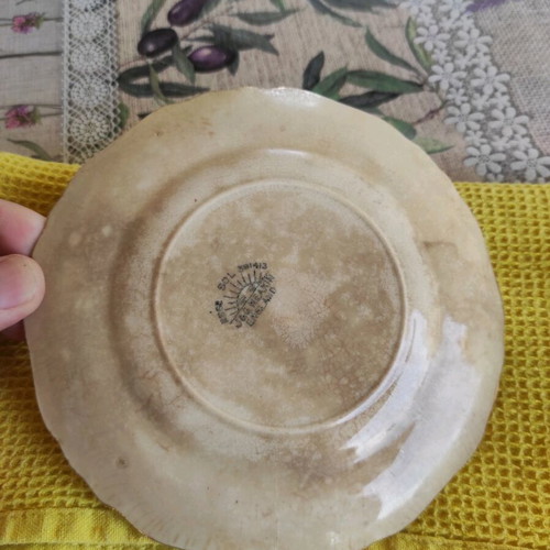 Porcelain decorative plate J&G Meakin handmade 1970 like new, 17cm