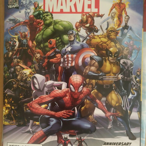 Panini Marvel 80 Years Anniversary албум нов с 192 стикера и 50 карти