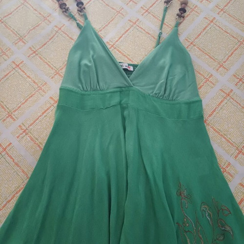 Long top with beaded straps Lynne M/L like new, green
