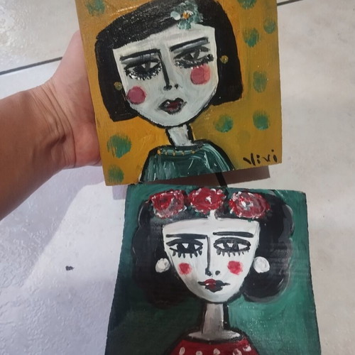 Decorative wooden paintings and canvas set like new