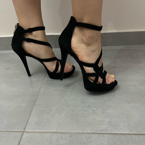 Jessica Simpson sandals used, size 37.5, black