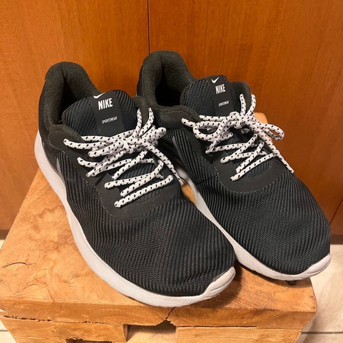 Nike Tanjun SE sneakers size 43 like new, black and grey