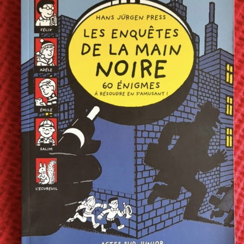 Les Enquêtes de la Main Noire Mystery Book like new, French