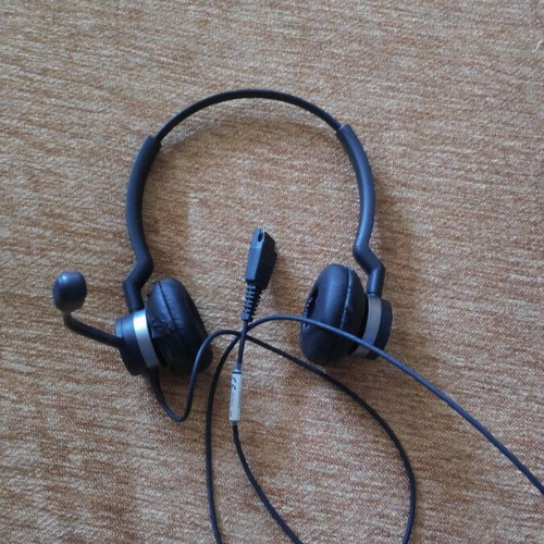 Jabra headphones used, wired, very good condition