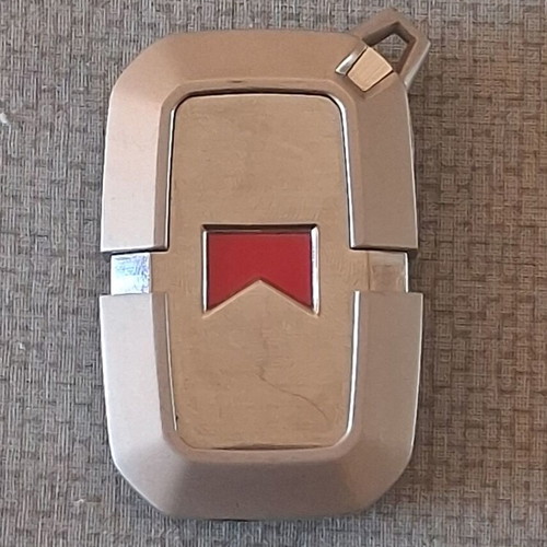 Marlboro Wides lighter collectible, unused, windproof