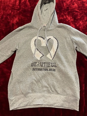 Girls' sweatshirt like new, gray, size XL, B&C