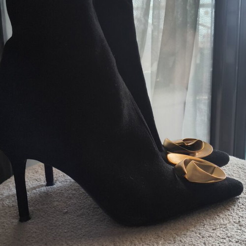 Zara black ankle boots like new