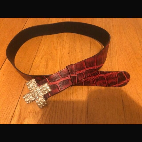 Leather women's belt red vintage with crystals like new