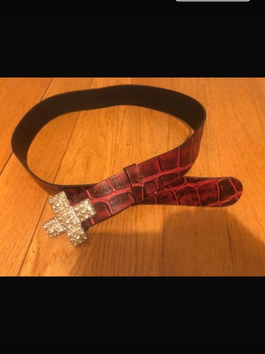 Leather women's belt red vintage with crystals like new