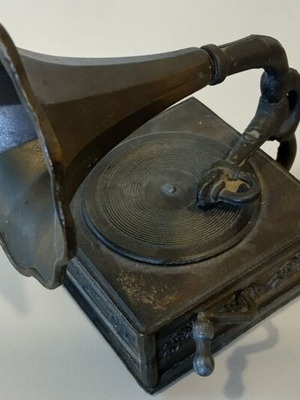 Metal Miniature Gramophone like new