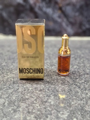 Άρωμα μινιατούρα Moschino σαν καινούργιο, 1.5 ml Eau de Parfum