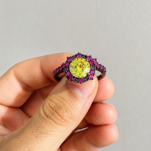 Vintage style ring with yellow stone and pink zircon, new