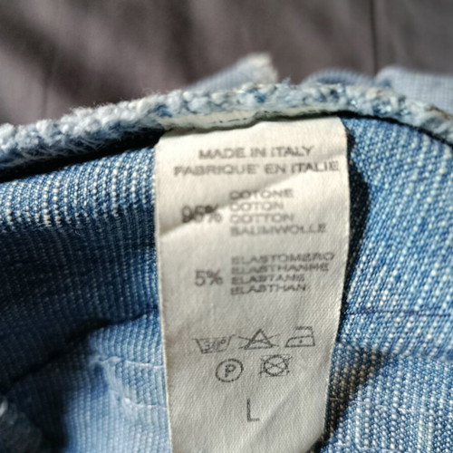 Italian denim skirt size L like new, blue, innovative design
