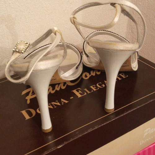 Bridal sandals like new, size 39, white satin with Swarovski
