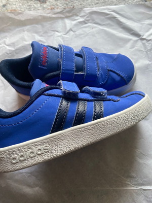 Παπούτσια Adidas casual μεταχειρισμένα, μέγεθος 26, μπλε/μαύρο