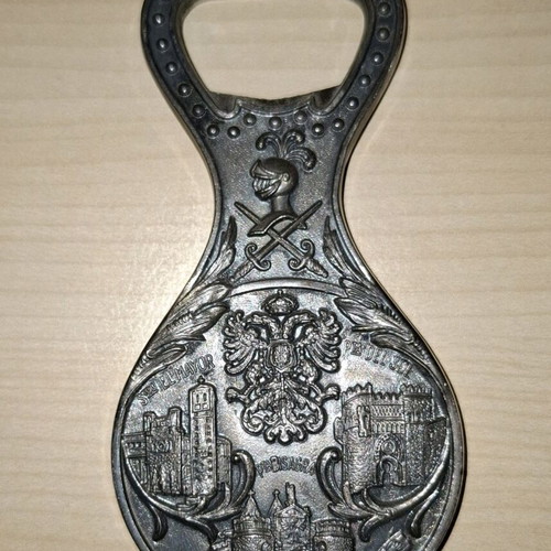 Spanish collectible bottle opener like new from Toledo