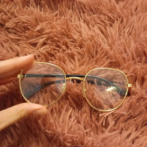 Glasses elegant gold with black details like new