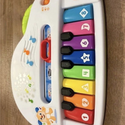 Fisher Price interactive musical piano with lights