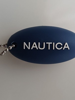 Nautica Vintage Floating Keychain like new, navy blue rubber