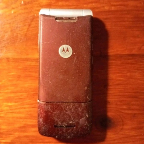 Motorola MQ5 4411-A11 mobile phone used, red