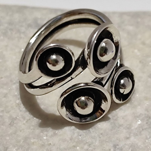 925 Silver Ring Like New With Adjustable Size