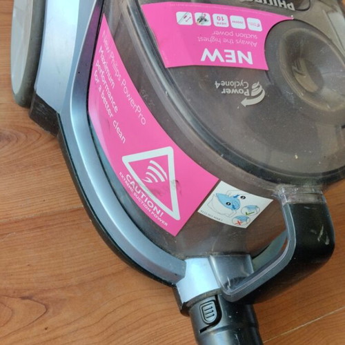 Philips vacuum cleaner used with power cyclone system and 9m cable
