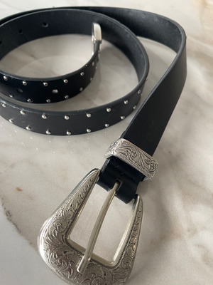 Black belt with studs used, size 100