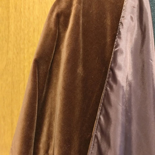 Velvet cape brown like new, lined