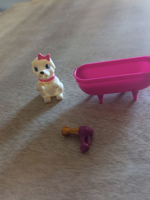 Barbie dog figure and accessories like new