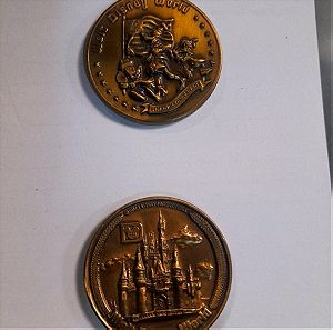δύο μετάλλια Disney Το ένα για τα 200 χρόνια ανεξαρτησίας 1976