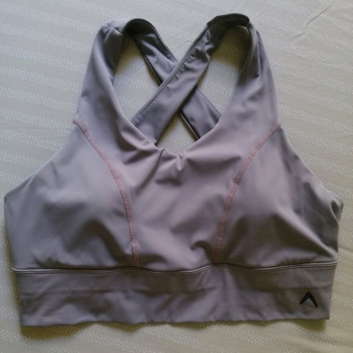 Sports bra like new, lilac, size XL, Boomerang