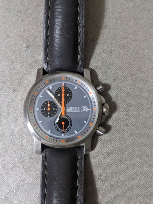 Esprit Chronograph Watch gray dial leather strap like new