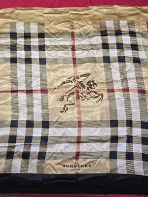 Burberry London καρό φουλάρι σαν καινούργιο