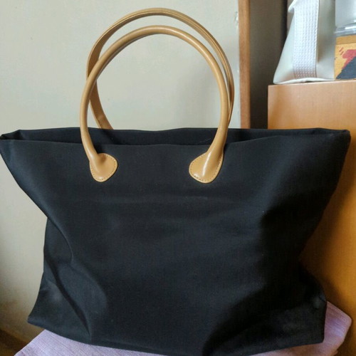 Fabric shoulder bag used, black with beige handles