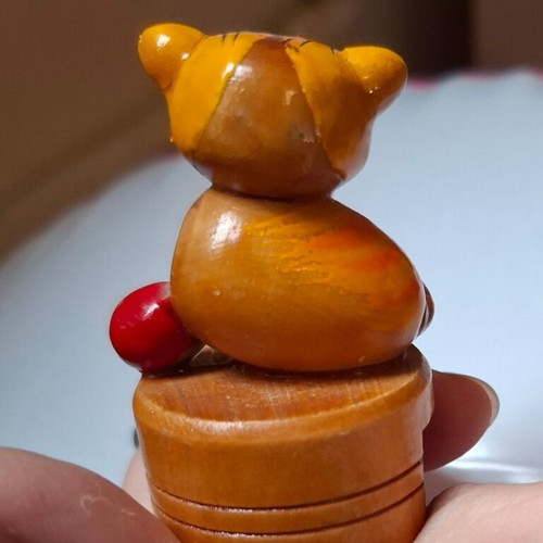 Wooden pencil sharpener from Shanghai, like new