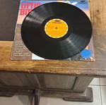 Vinyl record used, excellent condition