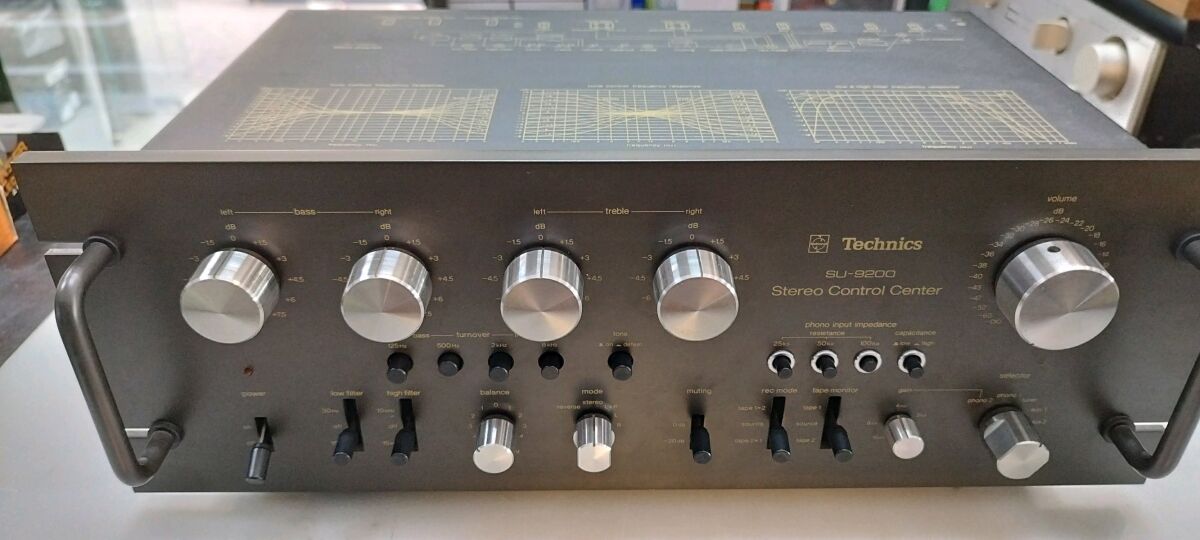 Technics SU 9200 preamplifier used,… - € 550,00 - Vendora.cy