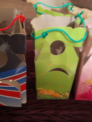 Χάρτινα πασχαλινά φαναράκια πακέτο 4 καινούργια με παιδικές φιγούρες