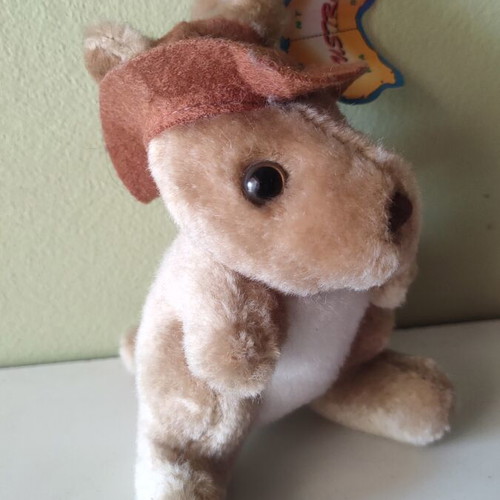 Kangaroo souvenir plush toy like new with hat from Australia 1995